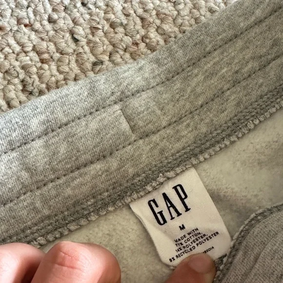 GAP Heather Gray Joggers - Picture 5 of 7